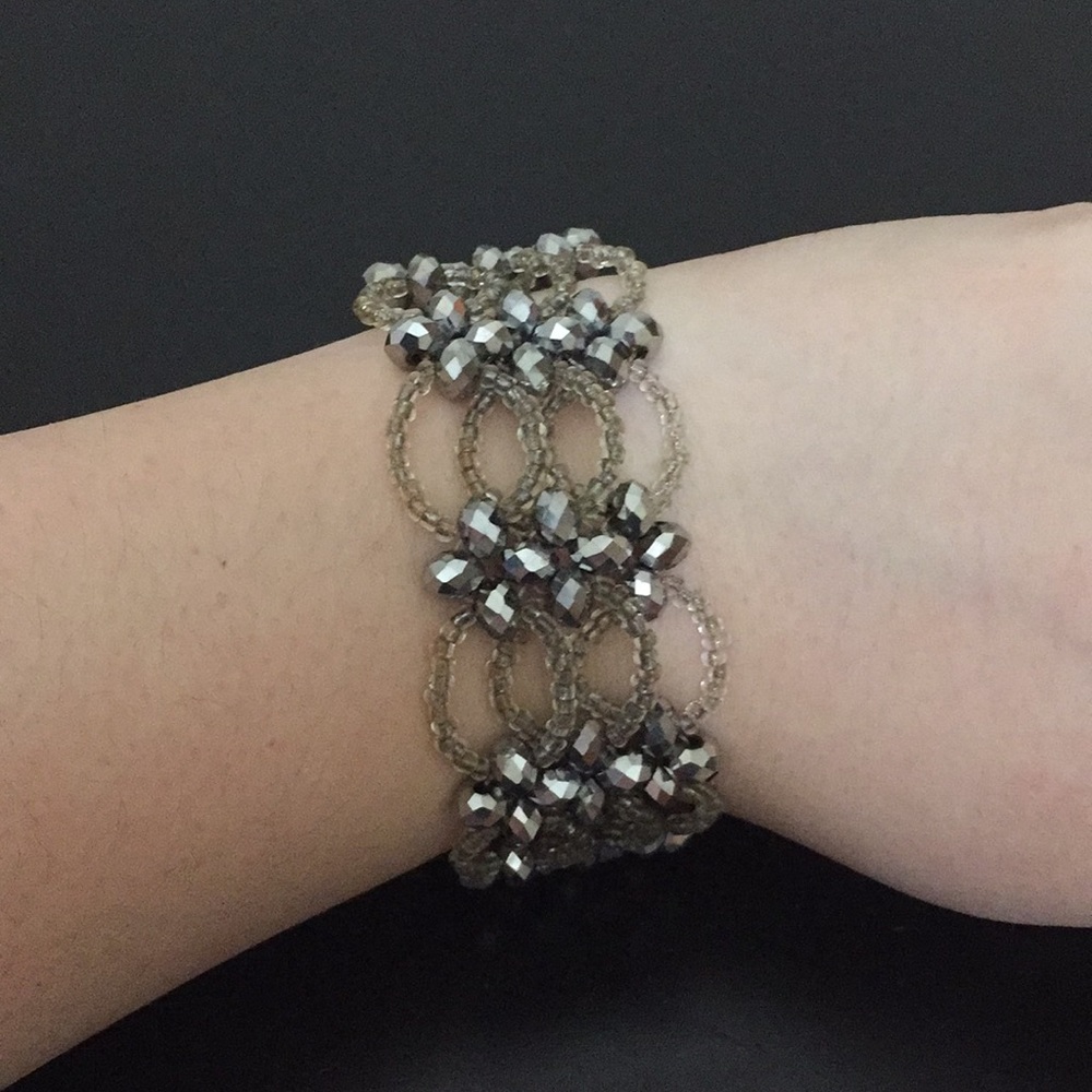 NWOT Silver/Black Beaded Bracelet - Picture 2 of 2